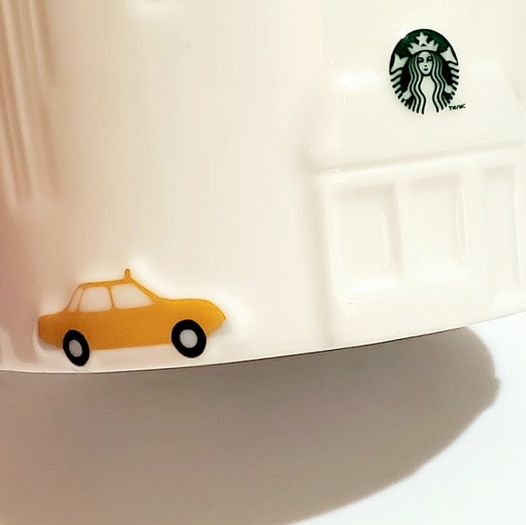 STARBUCKS COLLECTORS SERIES NEW YORK CITY LARGE 3D COFFEE MUG. 2012 - Picture 4 of 12